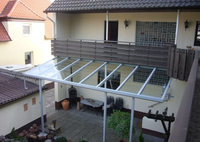 Terrassenüberdachung Grau mit Glas Loch Limburgerhof